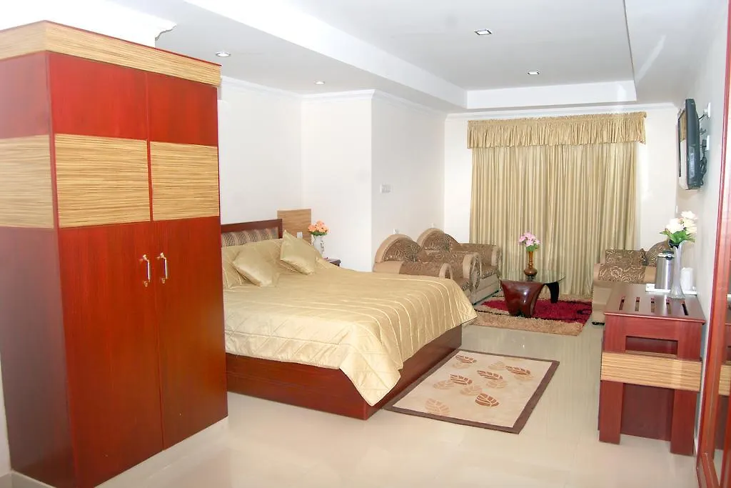 Hotel Kpm Tripenta Palakkad Indie